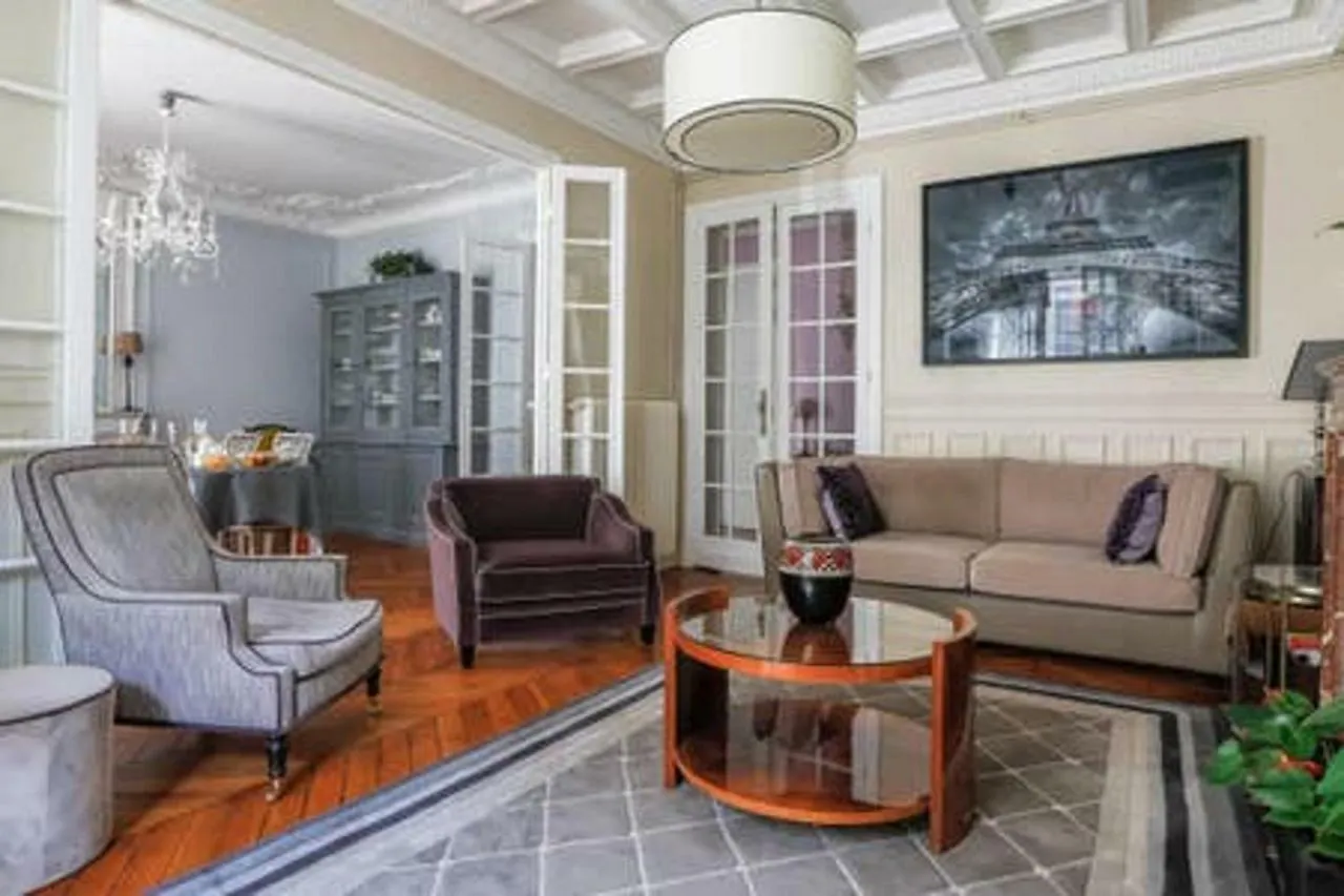 La Chambre Parisienne - B&B Bed & Breakfast